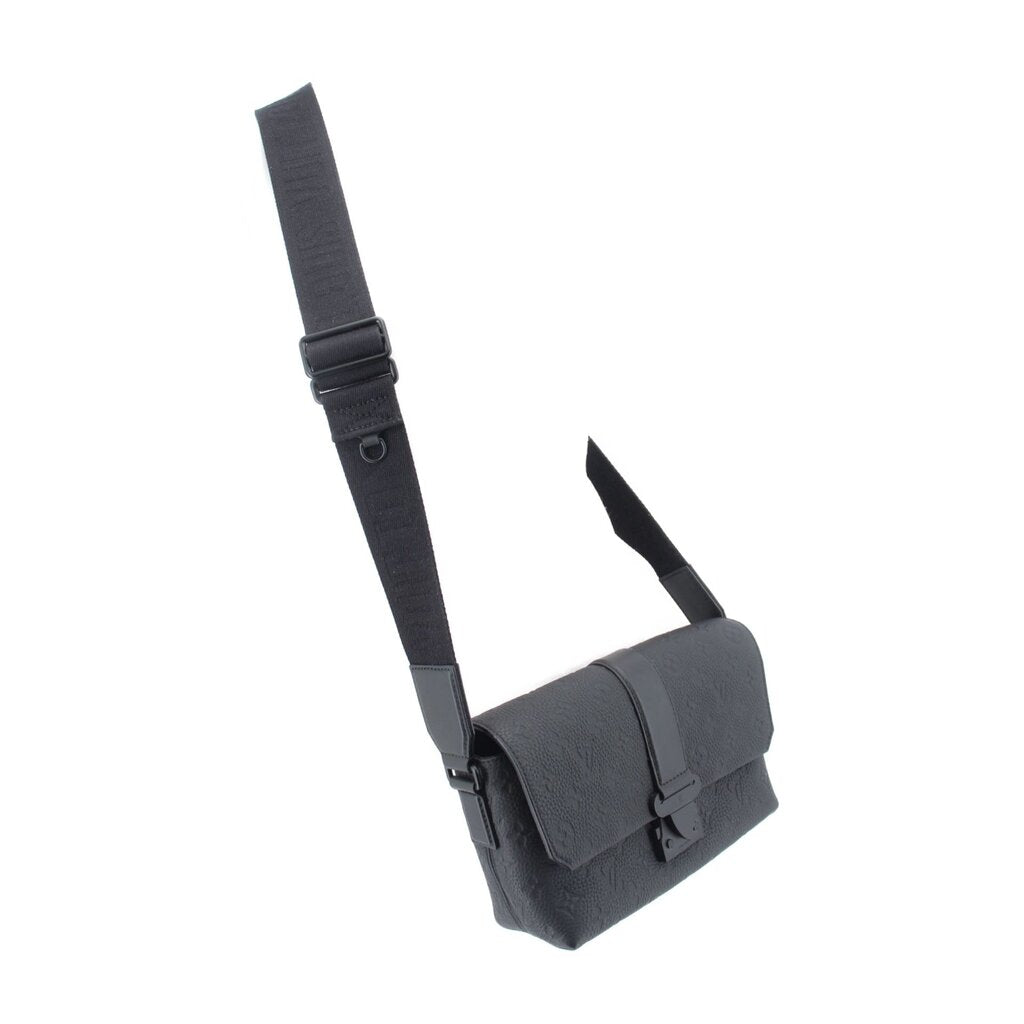 LOUIS VUITTON S-CAPE MESSENGER CROSSBODYS BLACK
