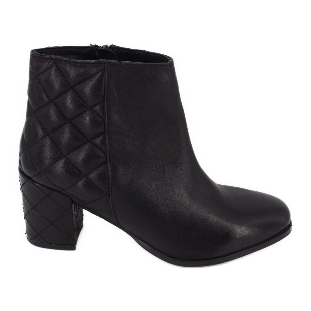 SEYCHELLES ANKLE BOOTS BLACK 7 US